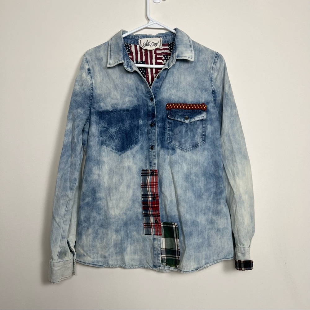 White Crow women’s American Flag Denim Shirt size Medium